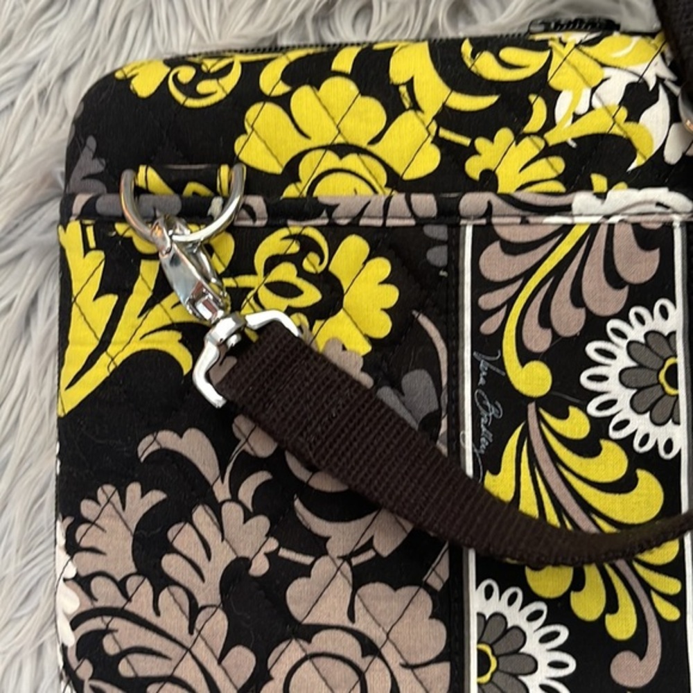Vera‎ Bradley Hard Shell Tablet/iPad Case with Strap - Picture 5 of 15